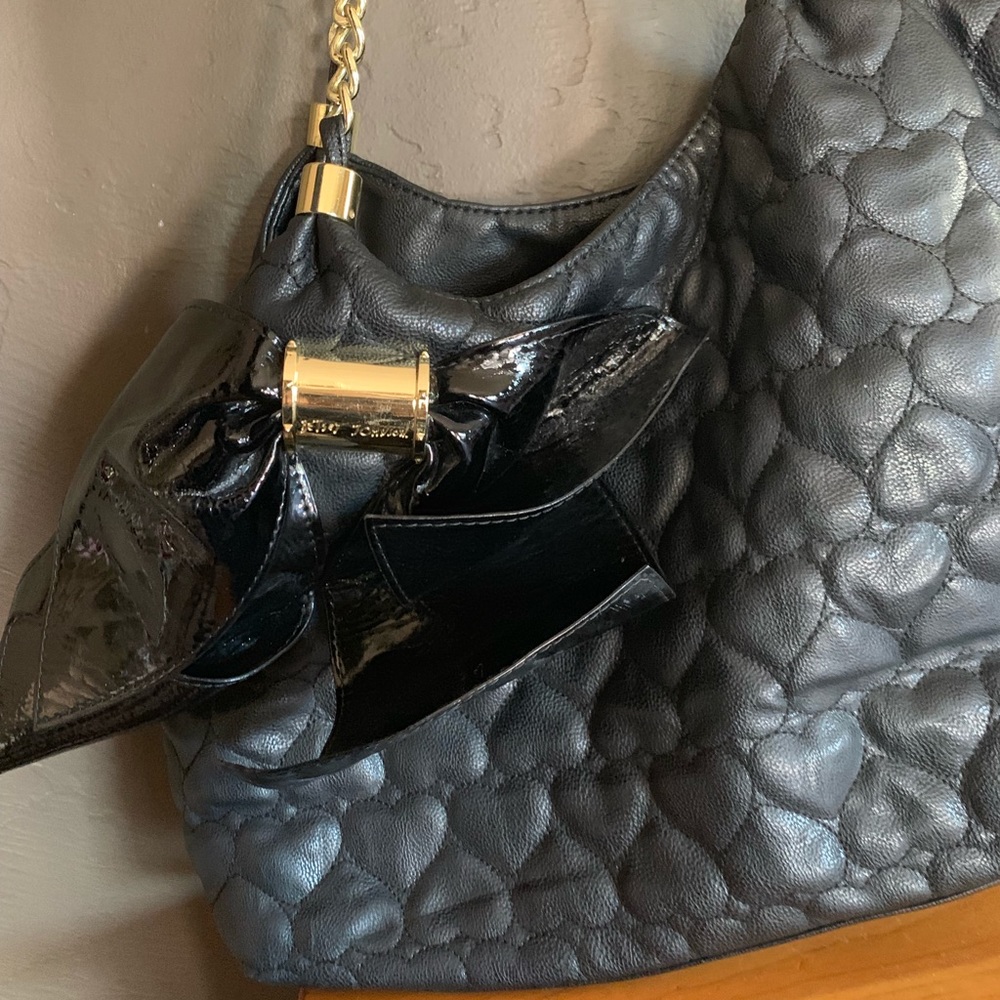 Gorgeous black bow BETSEY JOHNSON purse. 💎 🖤
